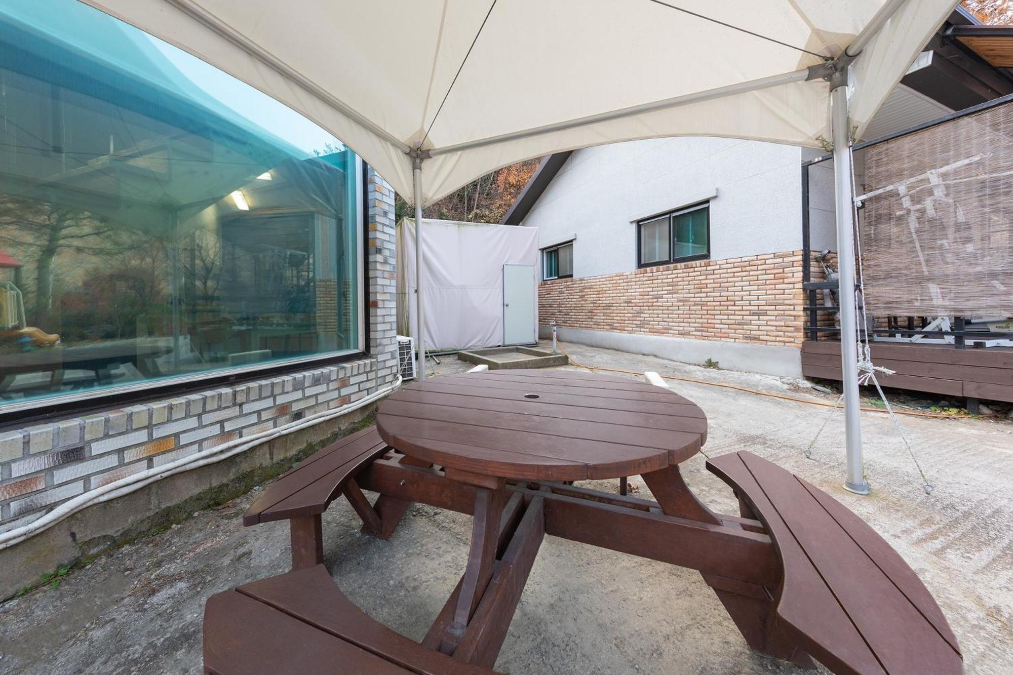 Hongcheon Nolleowa Aegyeondongban Pension Екстер'єр фото